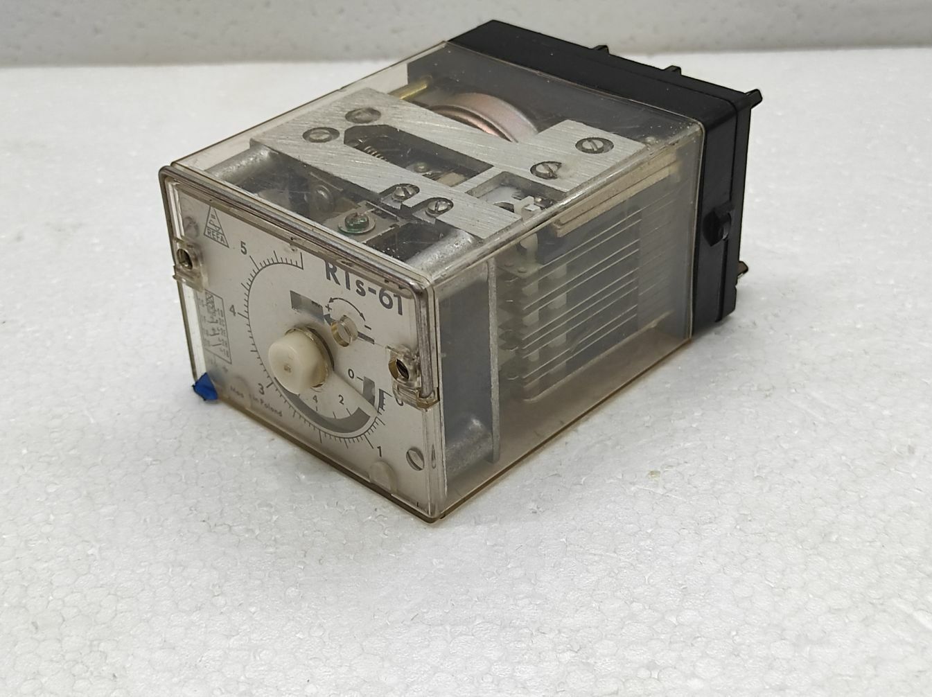 REFA RTS-61 TIME RELAY 5A 220V