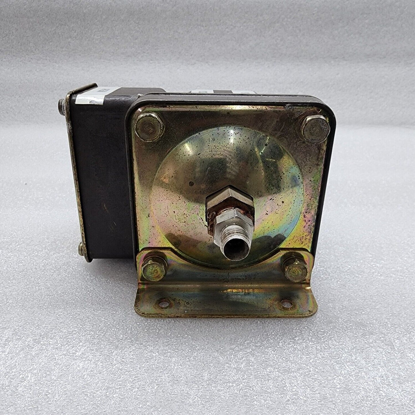 BARKSDALE 0401-418 PRESSURE SWITCH D2T-M80SS-EXI 250VAC/480VAC