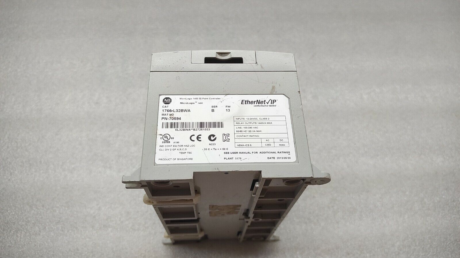 ALLEN BRADLEY CAT 1766-L32BWA MICRO LOGIX 1400 32-POINT CONTROLLER 70594