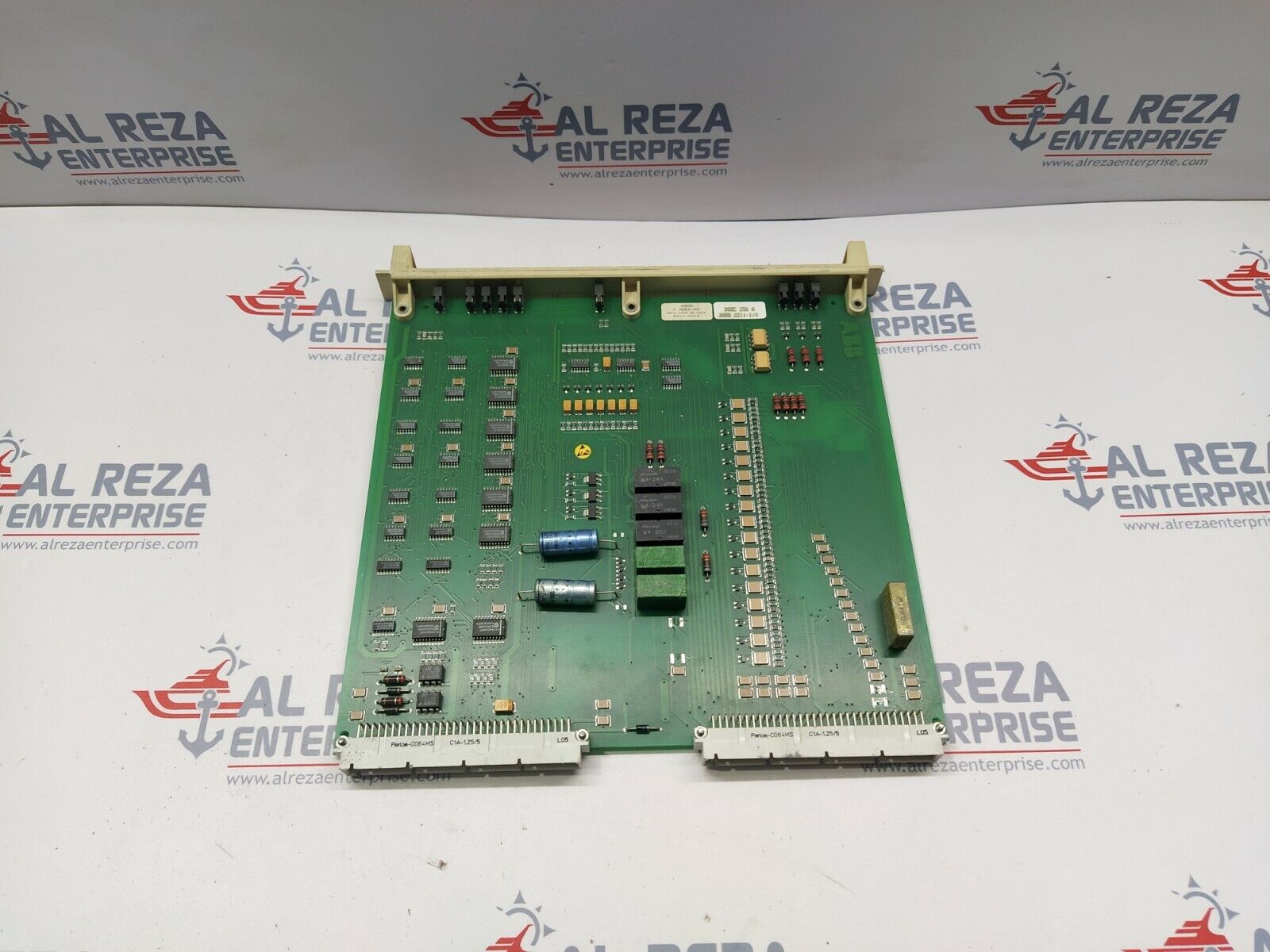 ABB DSQC 256 A ROBOTICS CONTROL BOARD 3HAB 2211-1/0