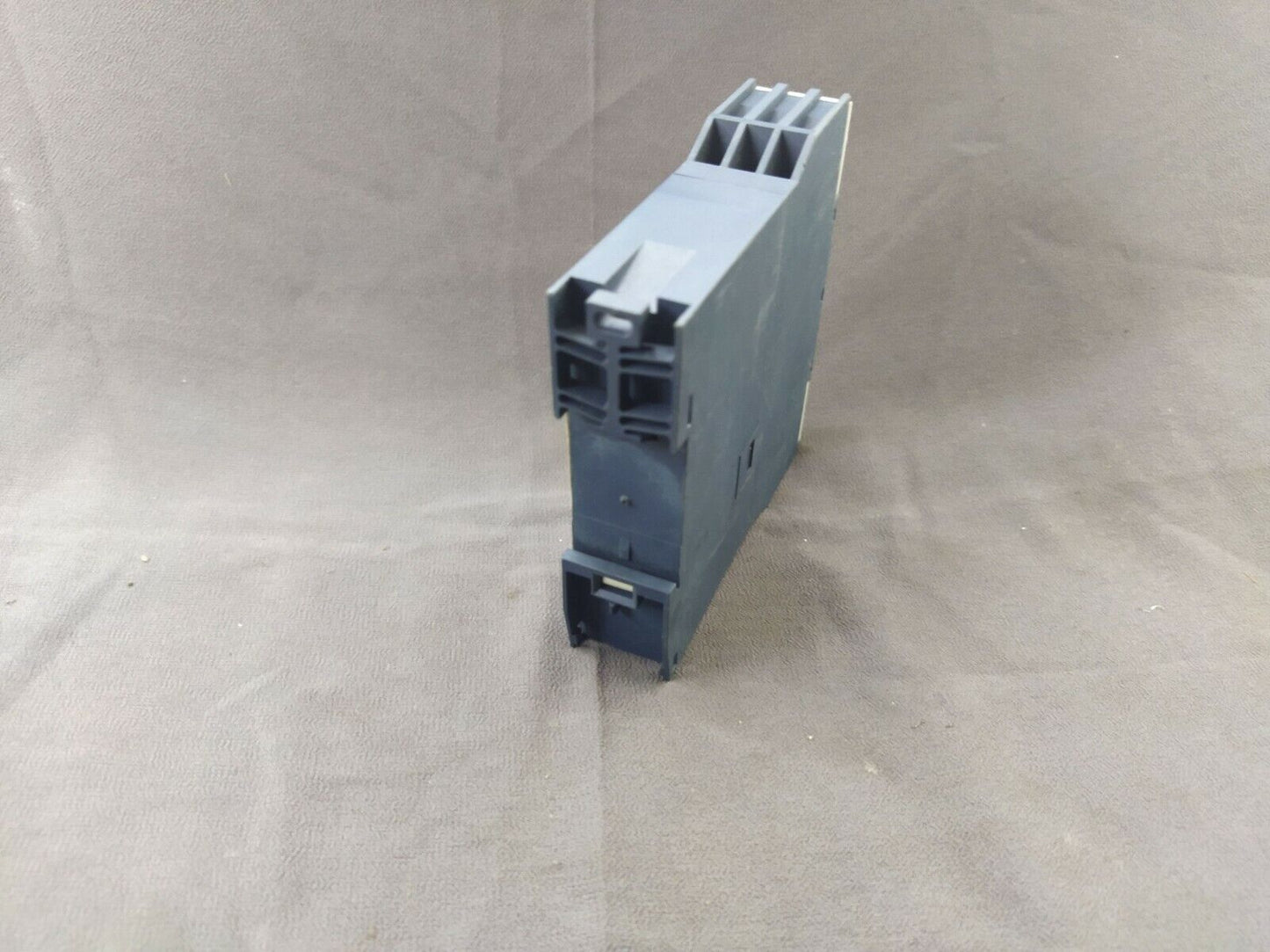 Siemens 3UN2131-0AN7 PTC Thermistor Tripping Unit 220-240V