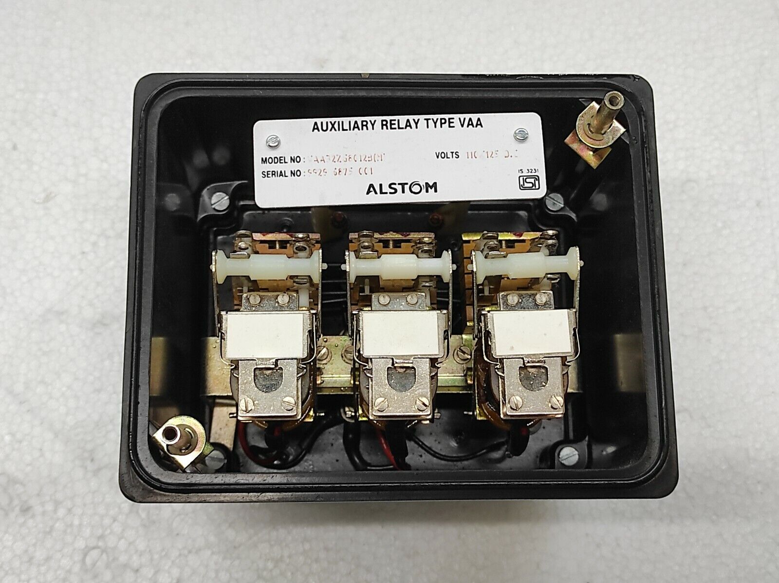 Alstom VAAC32ZG8012B(M) Auxiliary Relay Type VAA 110-125 VDC