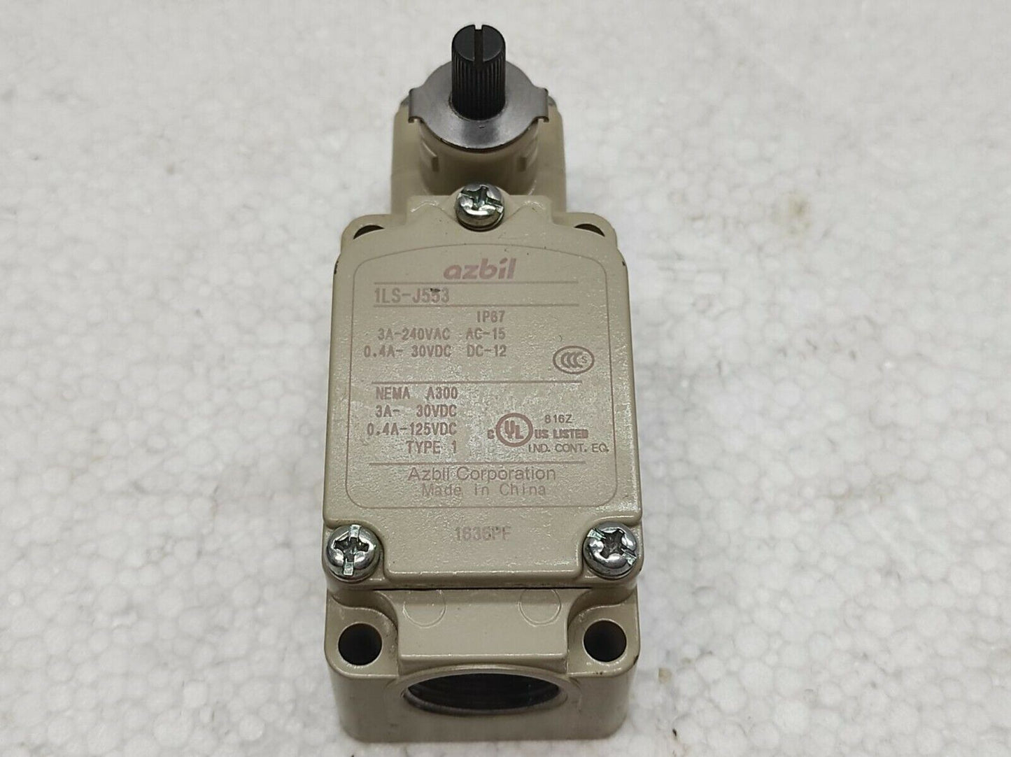 AZBIL 1LS-J553 LIMIT SWITCH NEMA A300