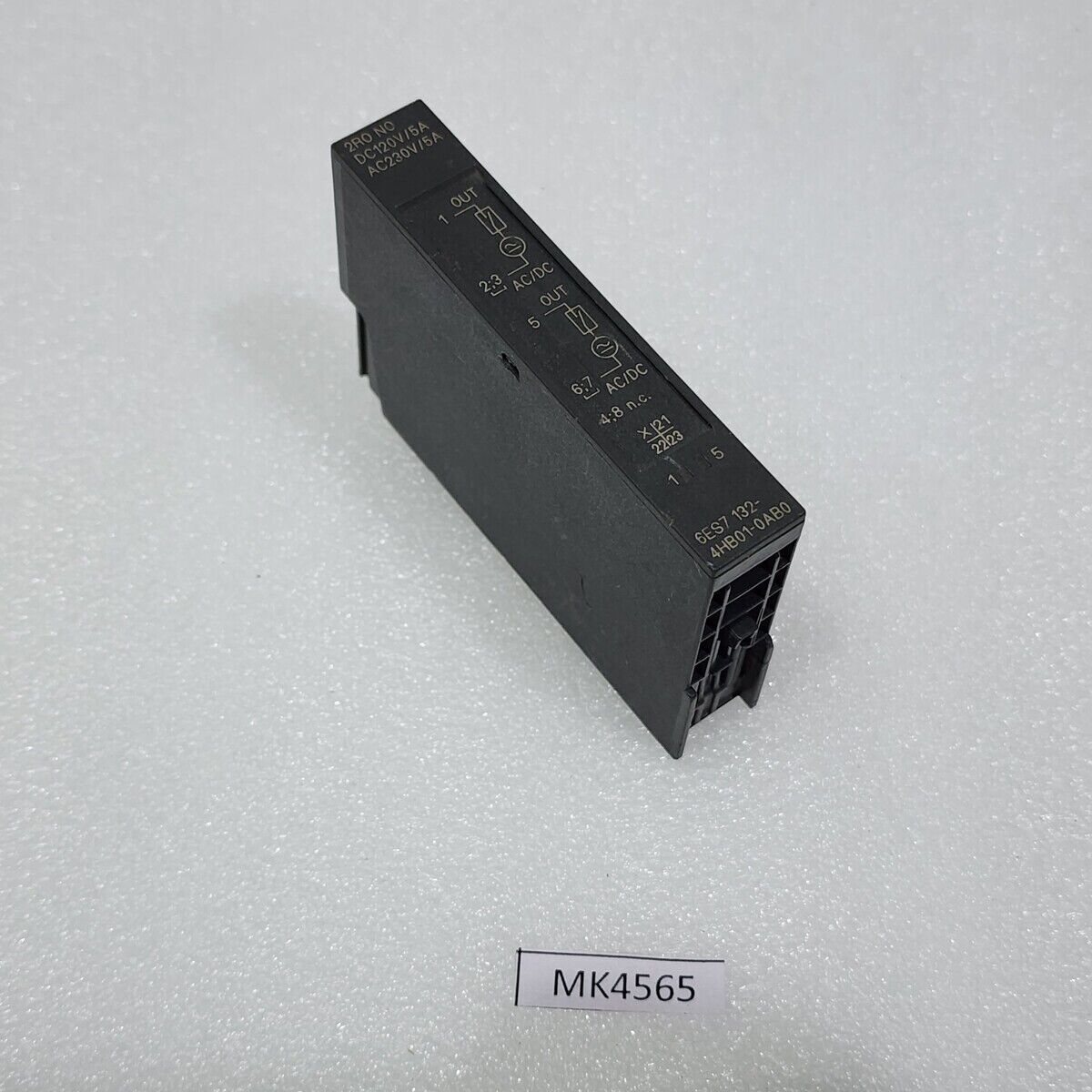 SIEMENS 6ES7 132-4HB01-0AB0 DIGITAL I/O MODULE