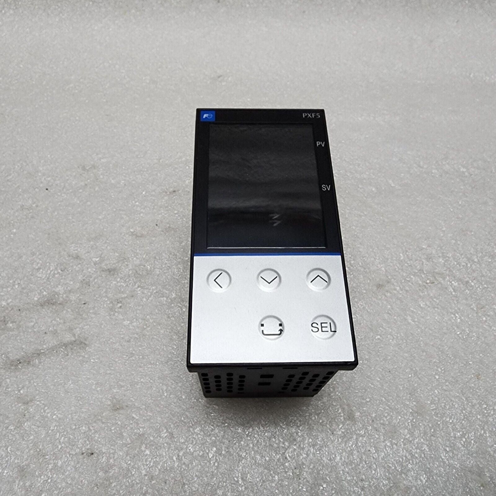 FUJI ELECTRIC PXF5AER2-FV100-P TEMPERATURE CONTROLLER 100-240VAC