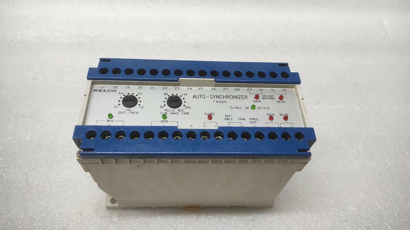 SELCO T4500-01 AUTO SYNCHRONIZER 450V