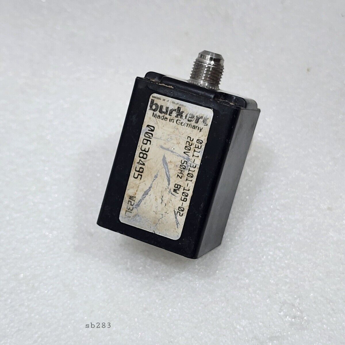 BURKERT 0311-3101-109-02 DIRECT ACTING 3/2 WAY PLUNGER VALVE 00638495