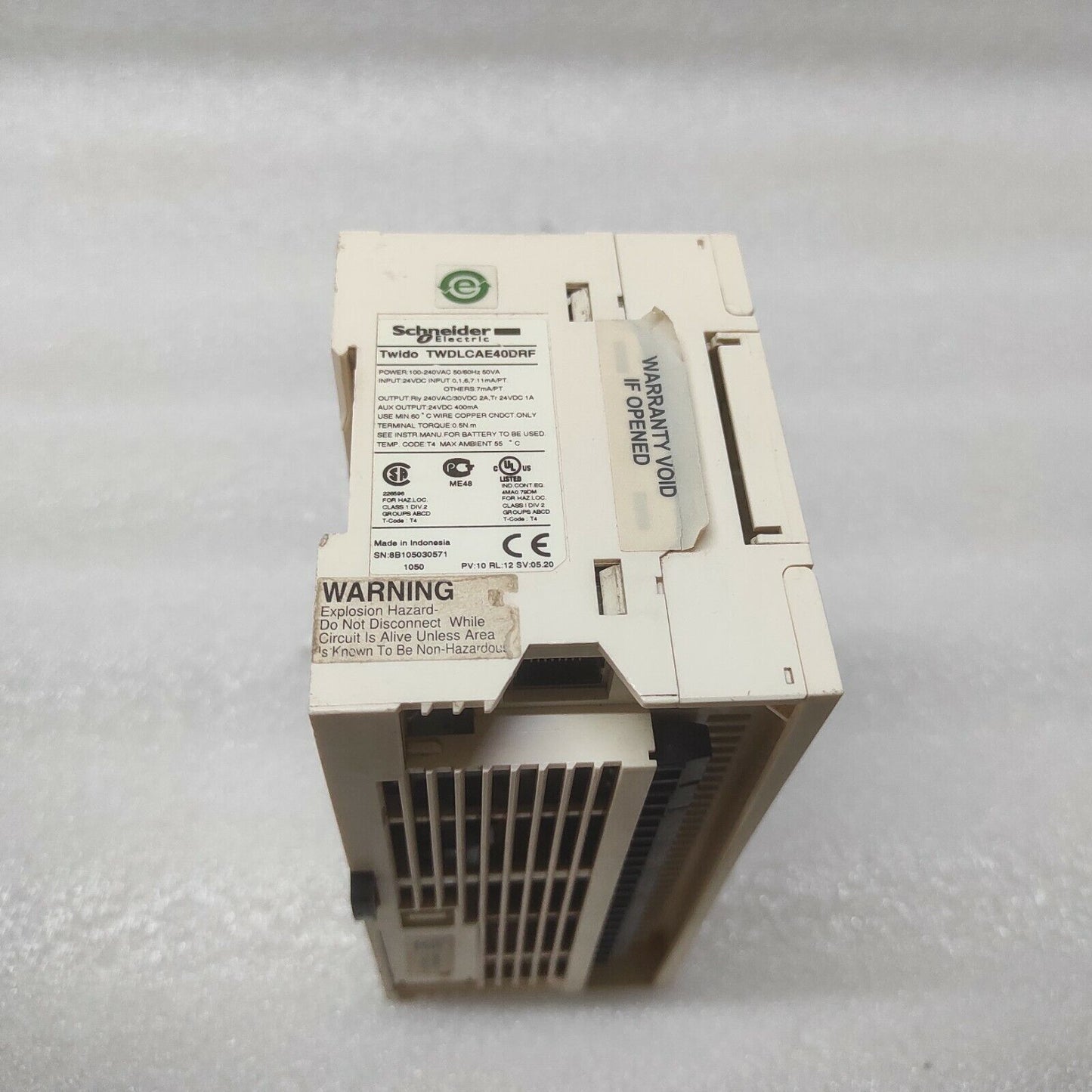 SE TWDLCAE40DRF TWIDO COMPACT PLC 100-240VAC