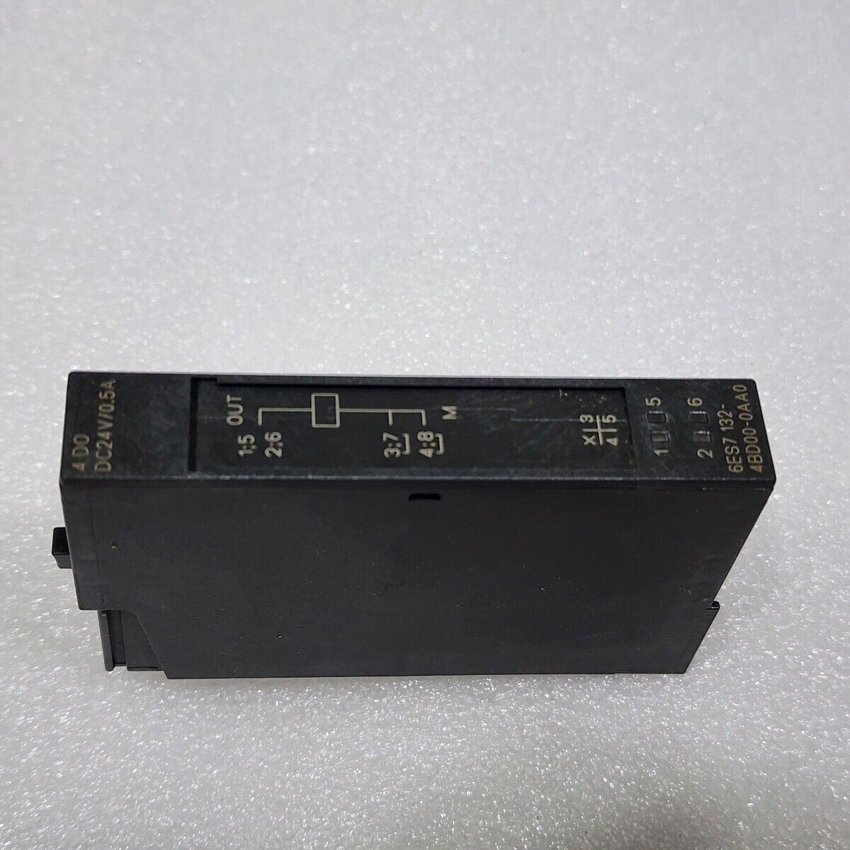 SIEMENS 6ES7 132-4BD00-0AA0 4-CH DIGITAL OUTPUT MODULE