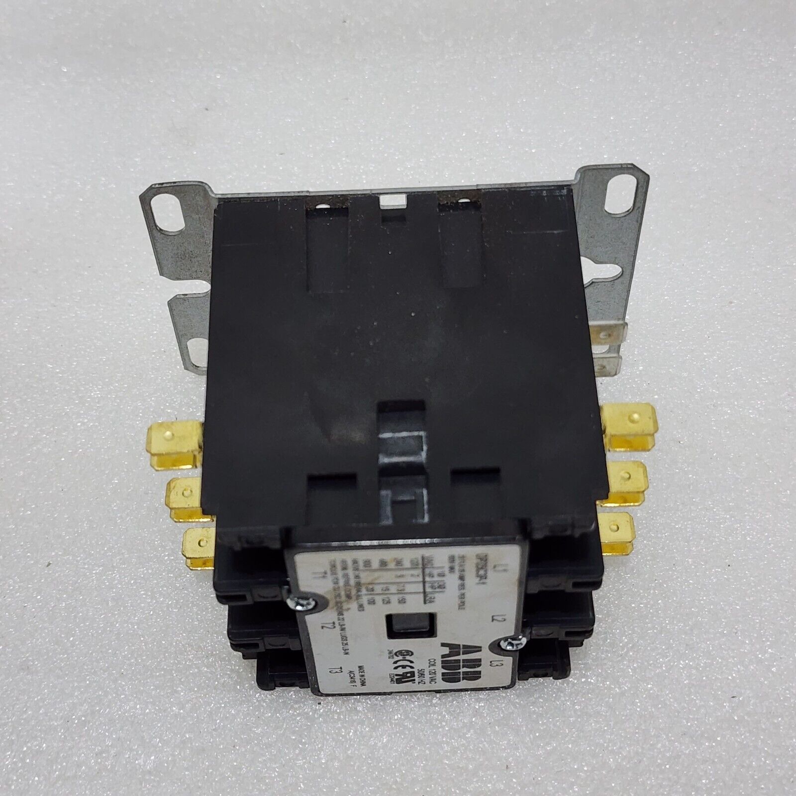 ABB DP25C3P-1 3-POLE MAGNETIC CONTACTOR 35A COIL VOLTAGE 120VAC