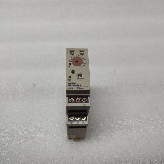 OMRON H3DE-M1 MULTIFUNCTION TIME DELAY RELAY 0.1S-120H 24-230VAC/DC