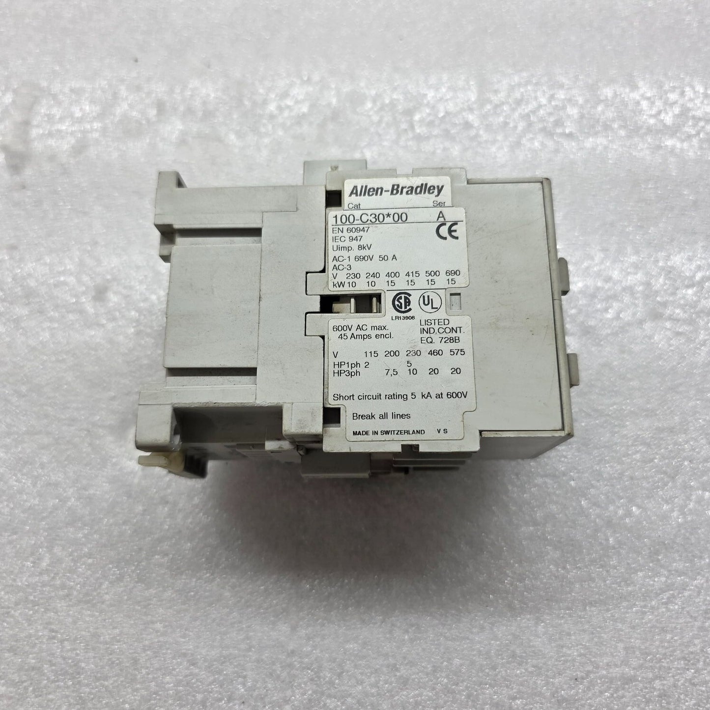 ALLEN BRADLEY CAT 100-C30-00 MAGNETIC CONTACTOR 24V