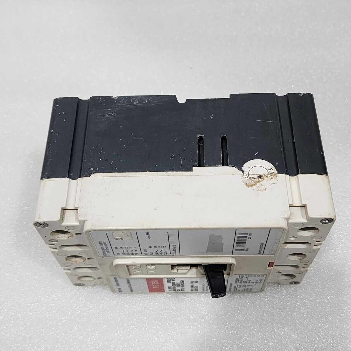 EATON CUTLER HAMMER FD3015 3-POLE CIRCUIT BREAKER 15A