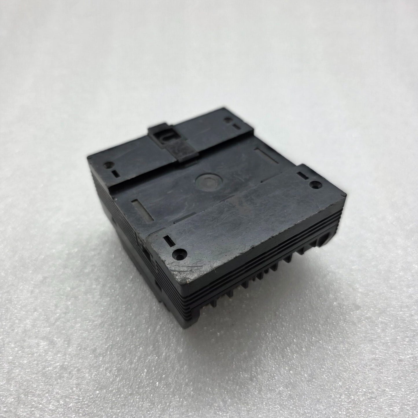 KEYENCE KV-24DT PLC BASE UNIT