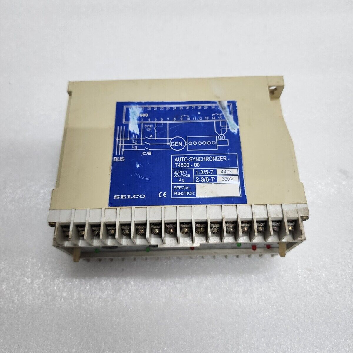 SELCO T4500-00 AUTO-SYNCHRONIZER 380-440V