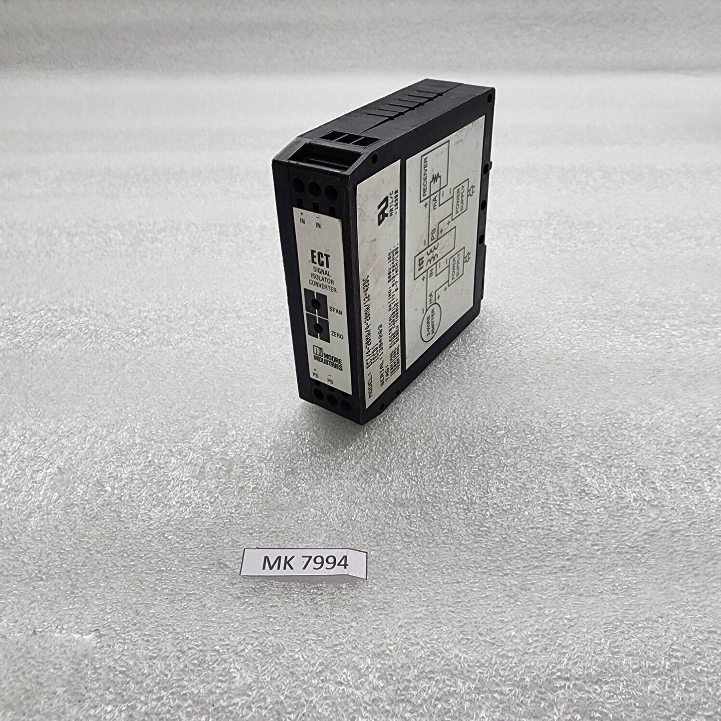 MOORE ECT SIGNAL ISOLATOR CONVERTER