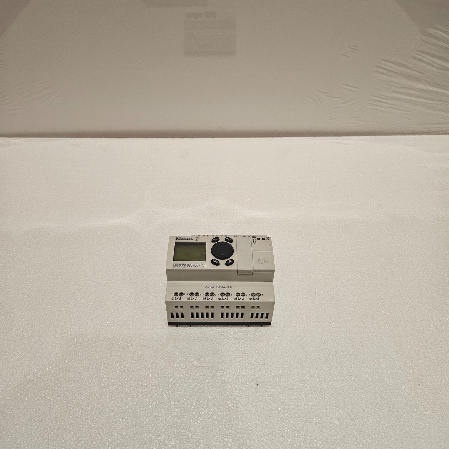 EATON EASY 820-DC-RC PROGRAMMABLE CONTROL RELAY 24VDC