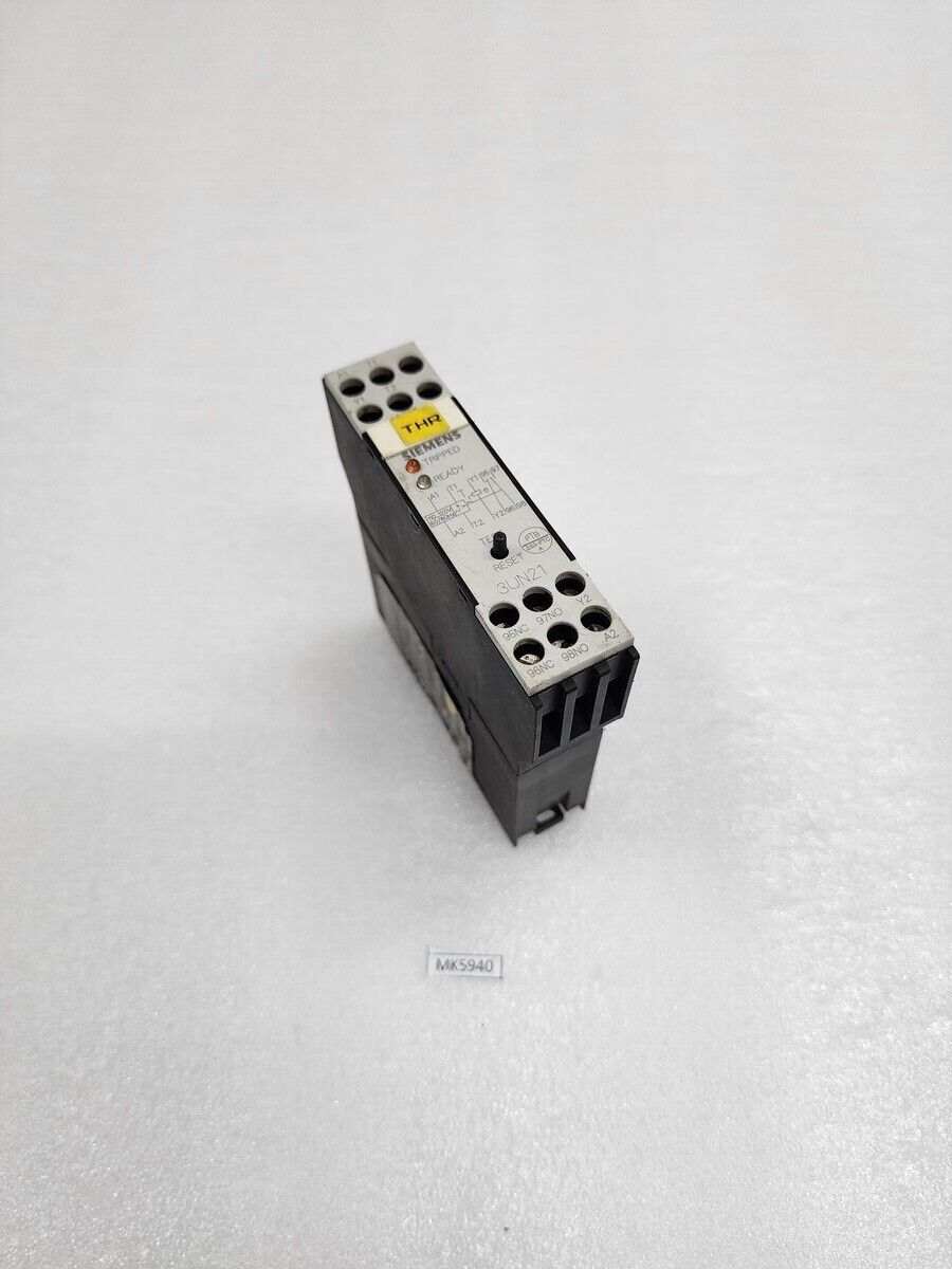 SIEMENS 3UN2131-0AF7 THERMISTOR RELAY 110-120V