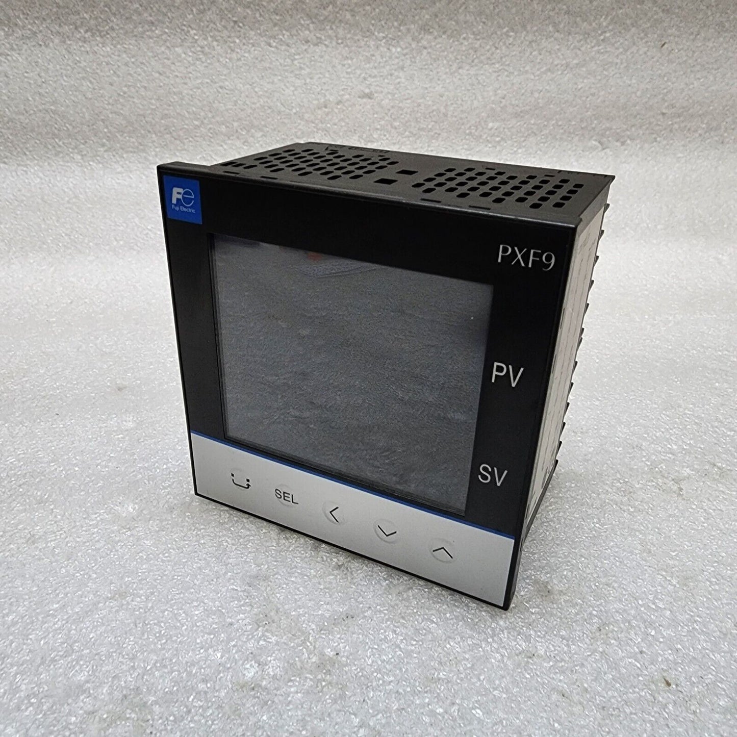 FUJI ELECTRIC PXF9AEY2-1VM00 TEMPERATURE CONTROLLER 100-240VAC
