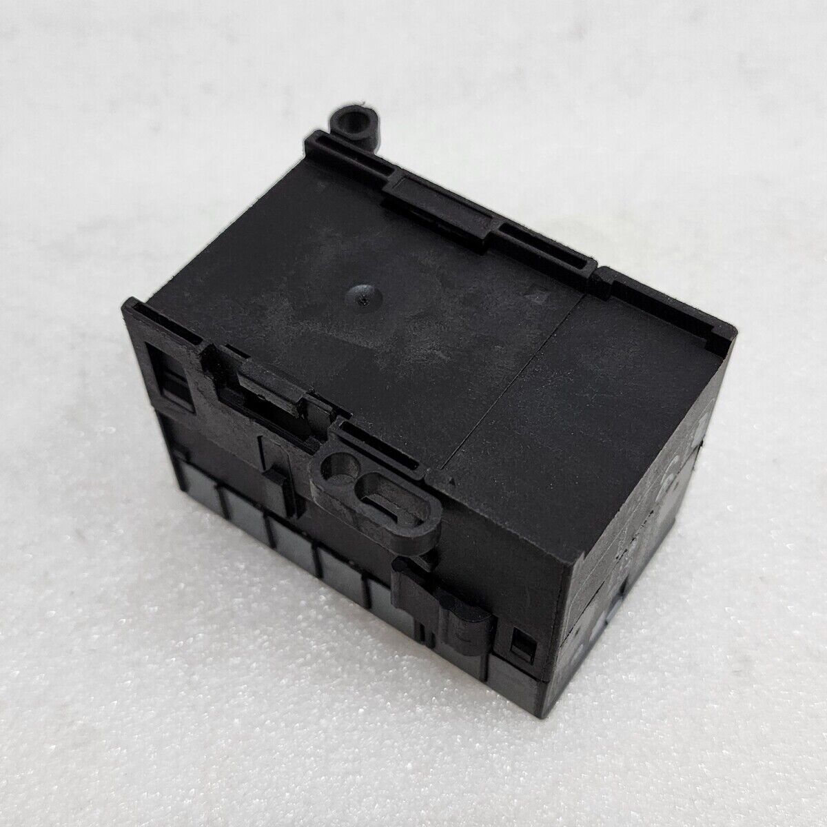 ABB CA6-11N-F AUXILIARY CONTACT B6-30-01-F