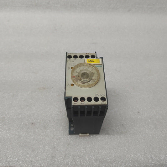 SIEMENS 7PU4040-4AJ30 TIME RELAY 100-127V 0-10MIN