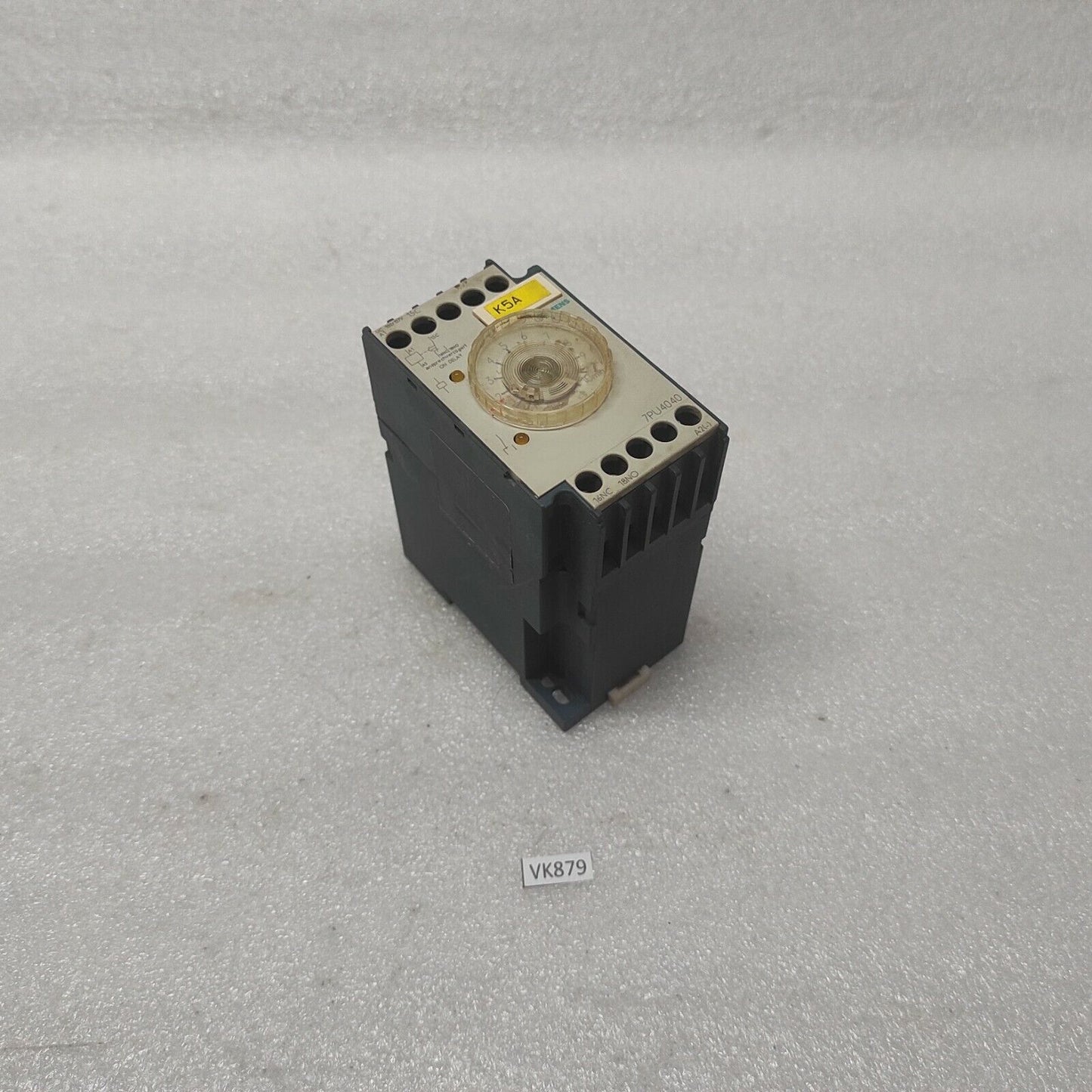 SIEMENS 7PU4040-4AJ30 TIME RELAY 100-127V 0-10MIN