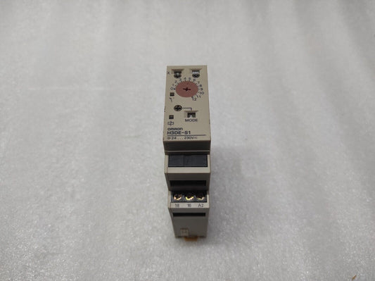 OMRON H3DE-S1 MULTIFUNCTION TIMER 24-230VAC/DC