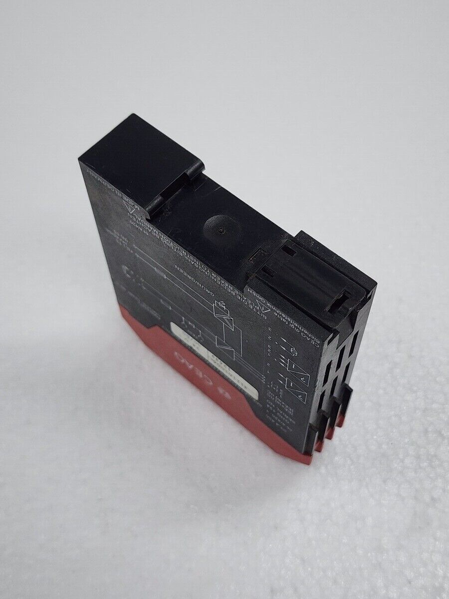 COOPER CROUSE-HINDS GHG 124 3111D1006 TRANSMITTER SUPPLY 24V ST 4 420