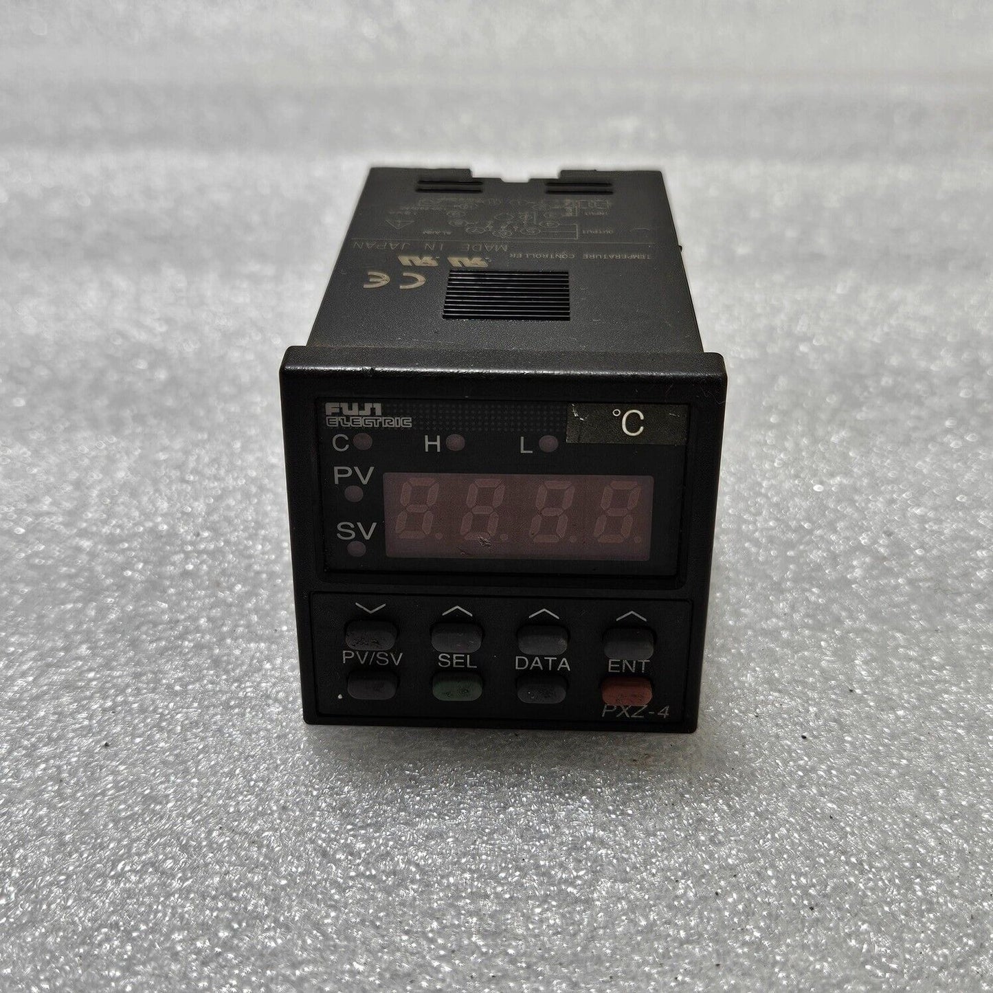 FUJI ELECTRIC PXZ4TAY2-5VC26-D TEMPERATURE CONTROLLER