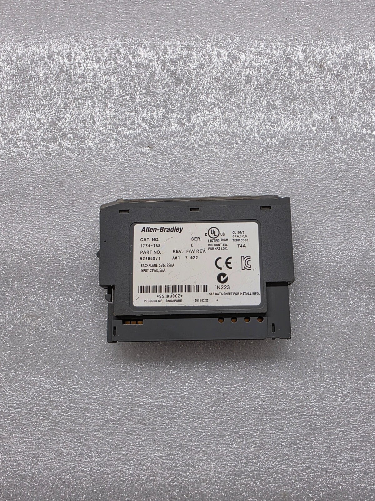 ALLEN BRADLEY 1734-IB8 POINT I/O DIGITAL INPUT MODULE