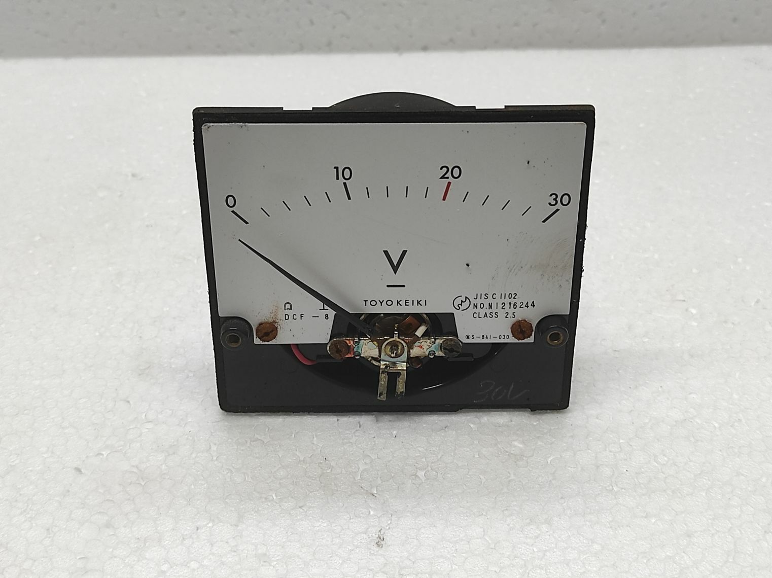 TOYO KEIKI DCF-8 VOLTMETER 0-30V