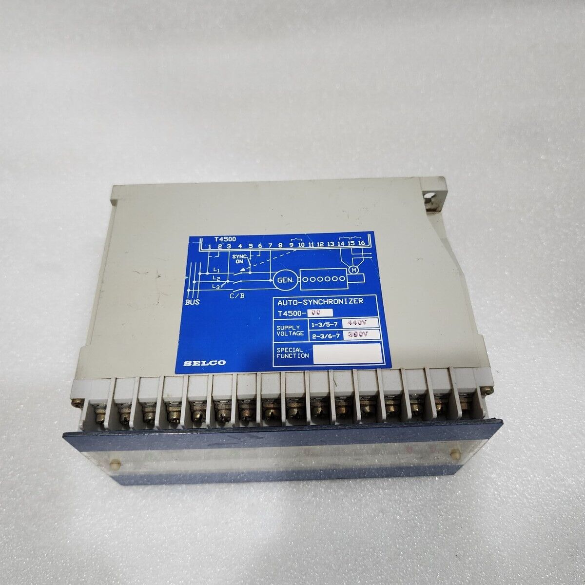 SELCO T4500-00 AUTO-SYNCHRONIZER 380-440V