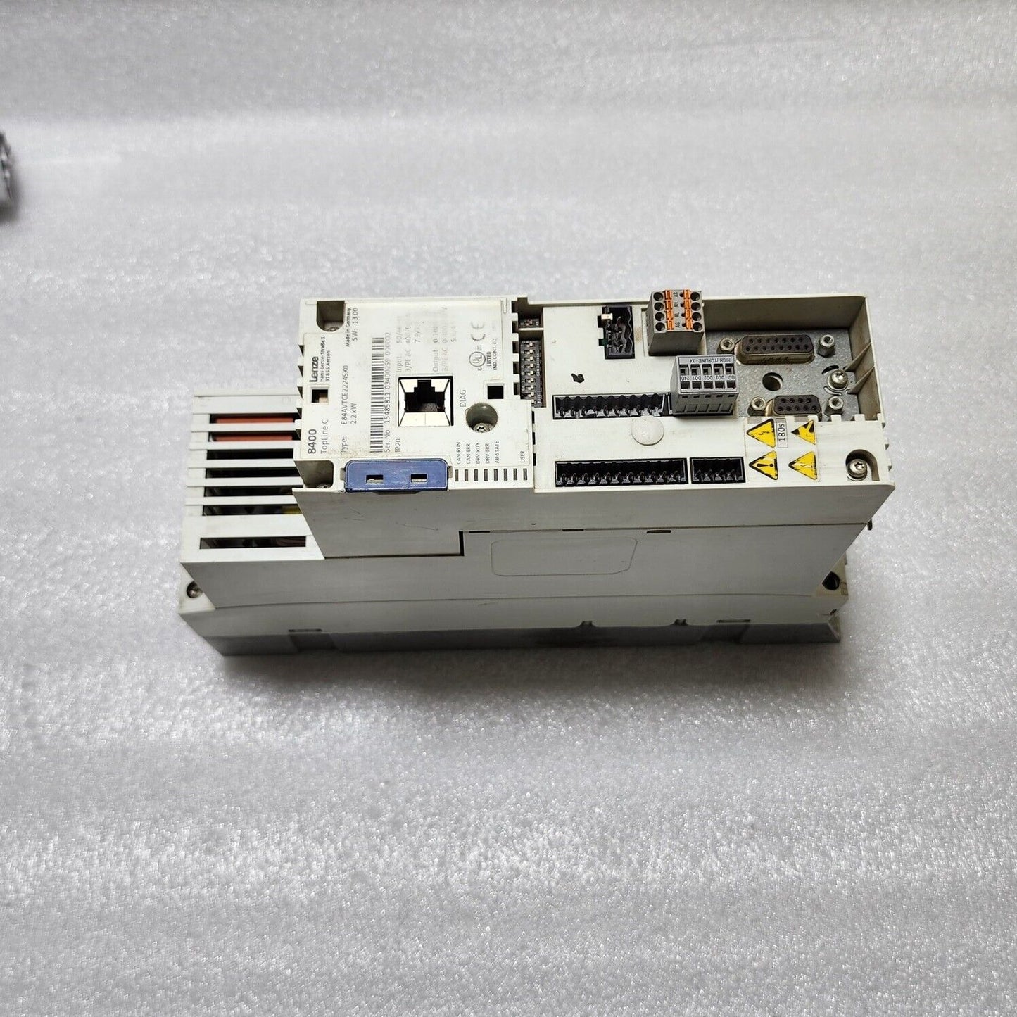 LENZE E84AVTCE2224SX0 2.2kW 3PH AC DRIVE 8400 TOPLINE C 15485811