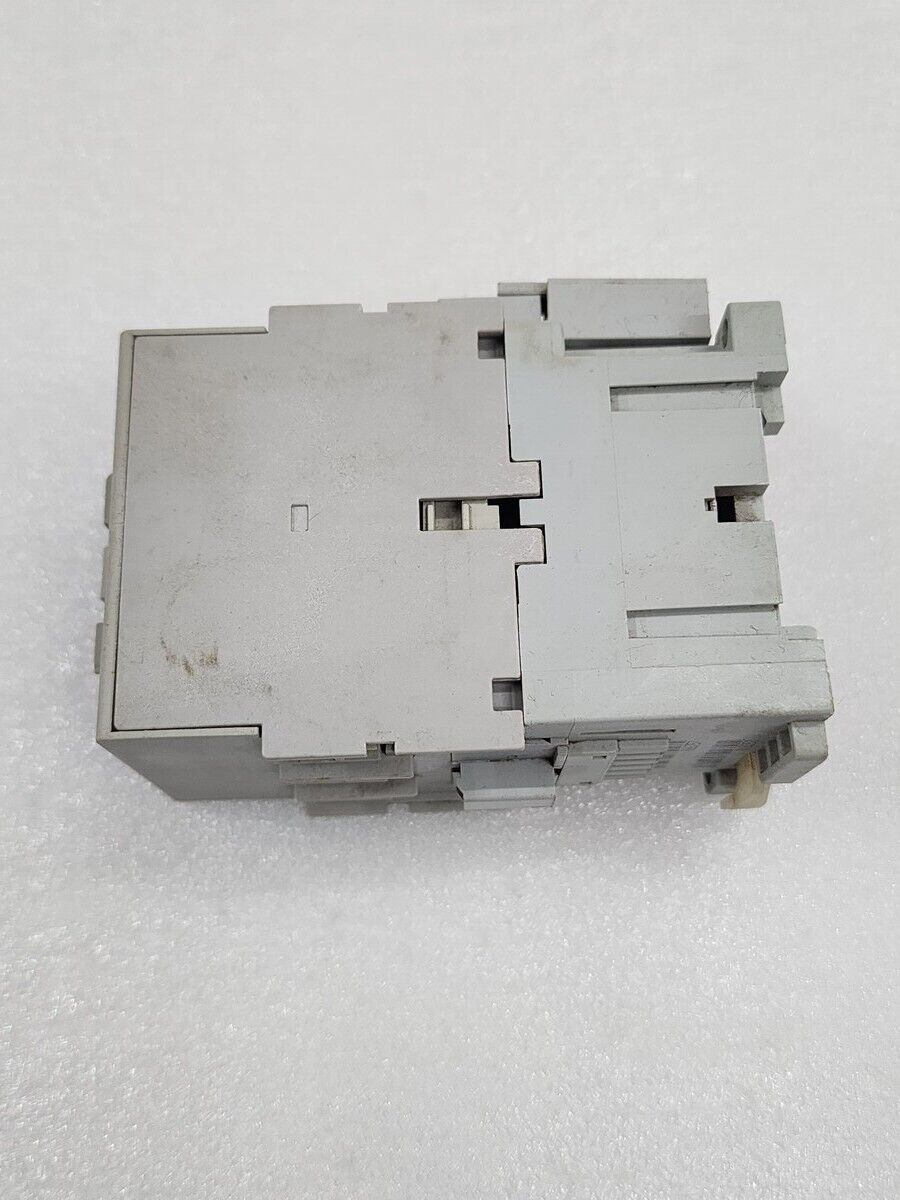 ALLEN BRADLEY CAT 100-C43-00 SER A MAGNETIC CONTACT COIL VOLTAGE 230V