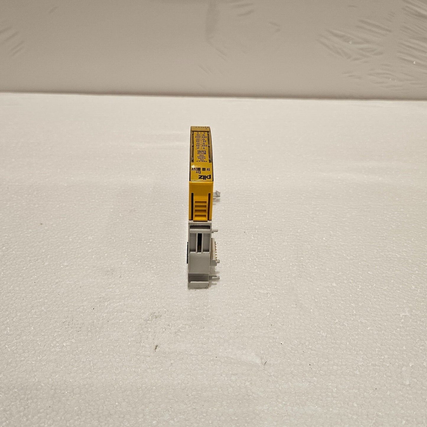 PILZ PSSU E F PS POWER SUPPLY MODULE 312190 LOT OF 2 UNIT