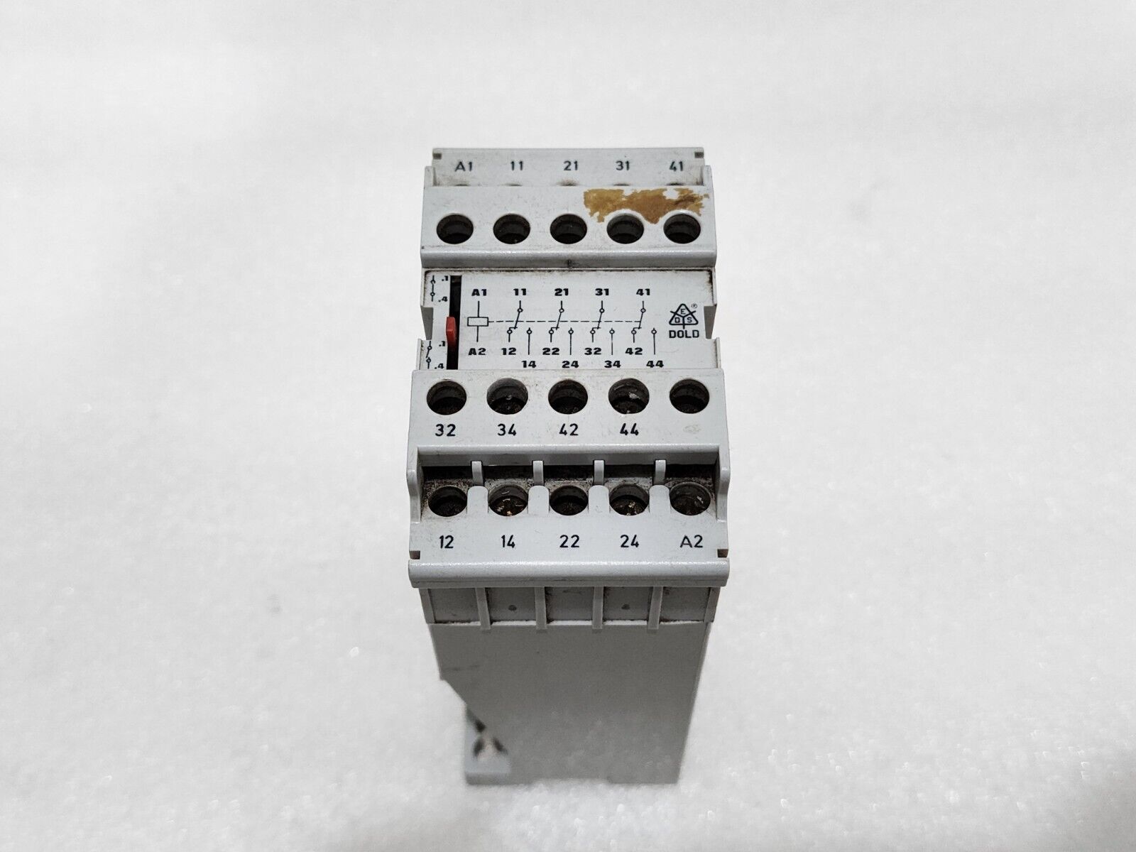 DOLD AD 866.14 SWITCHING RELAY 110V