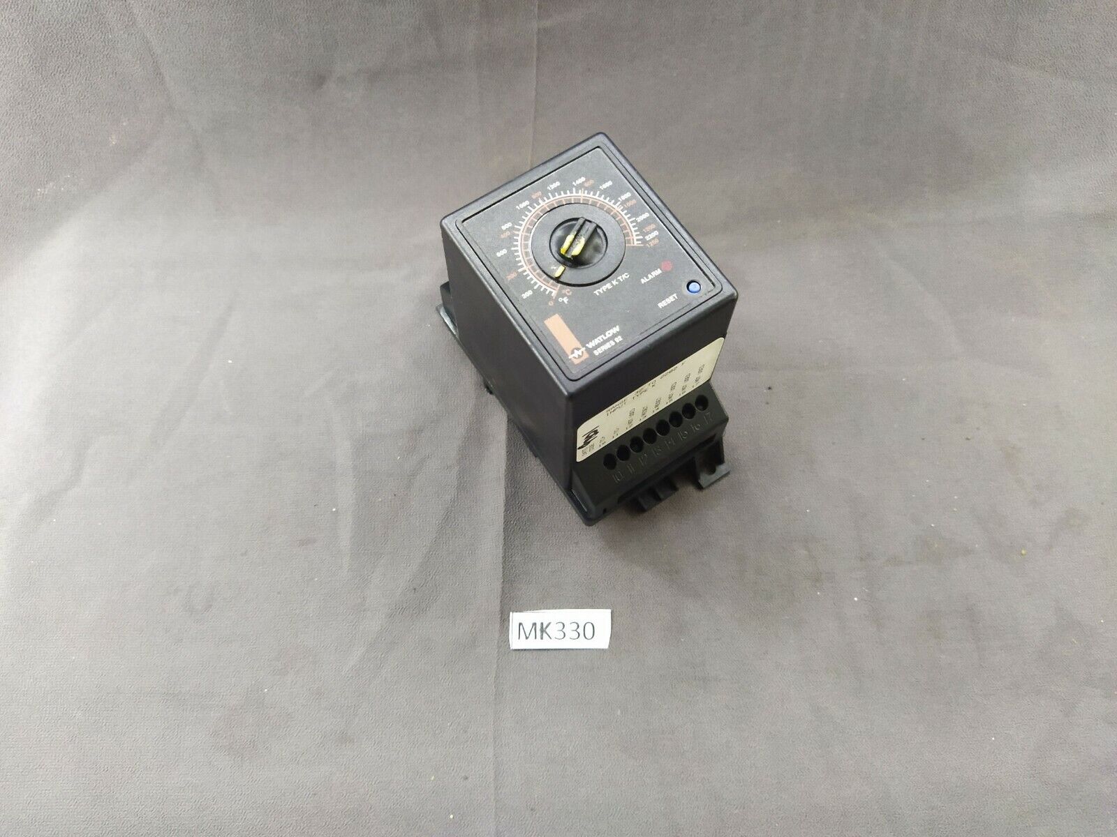 Watlow 92B3-1DK1-0000 Series 92 TYPE K T/C 240 VAC Temperature Controller