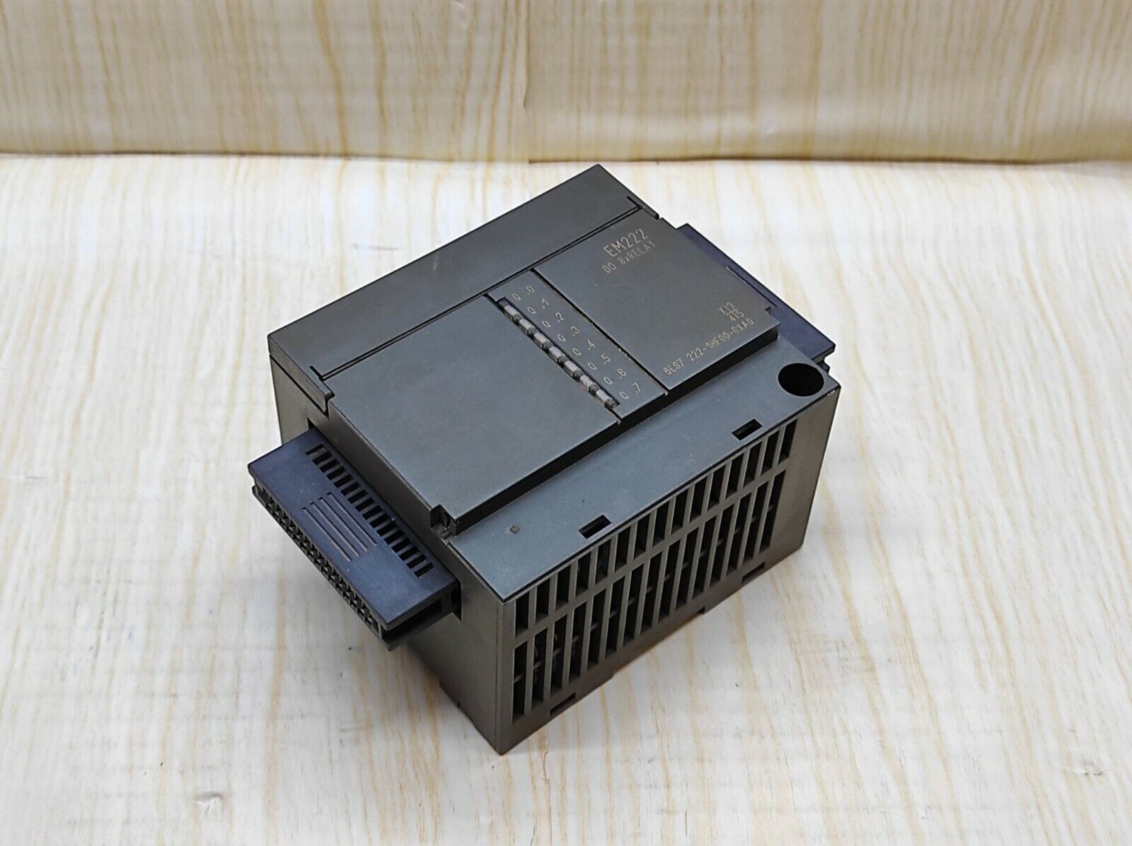 Siemens 6ES7 222-1HF00-0XA0 Digital Output Relay EM222