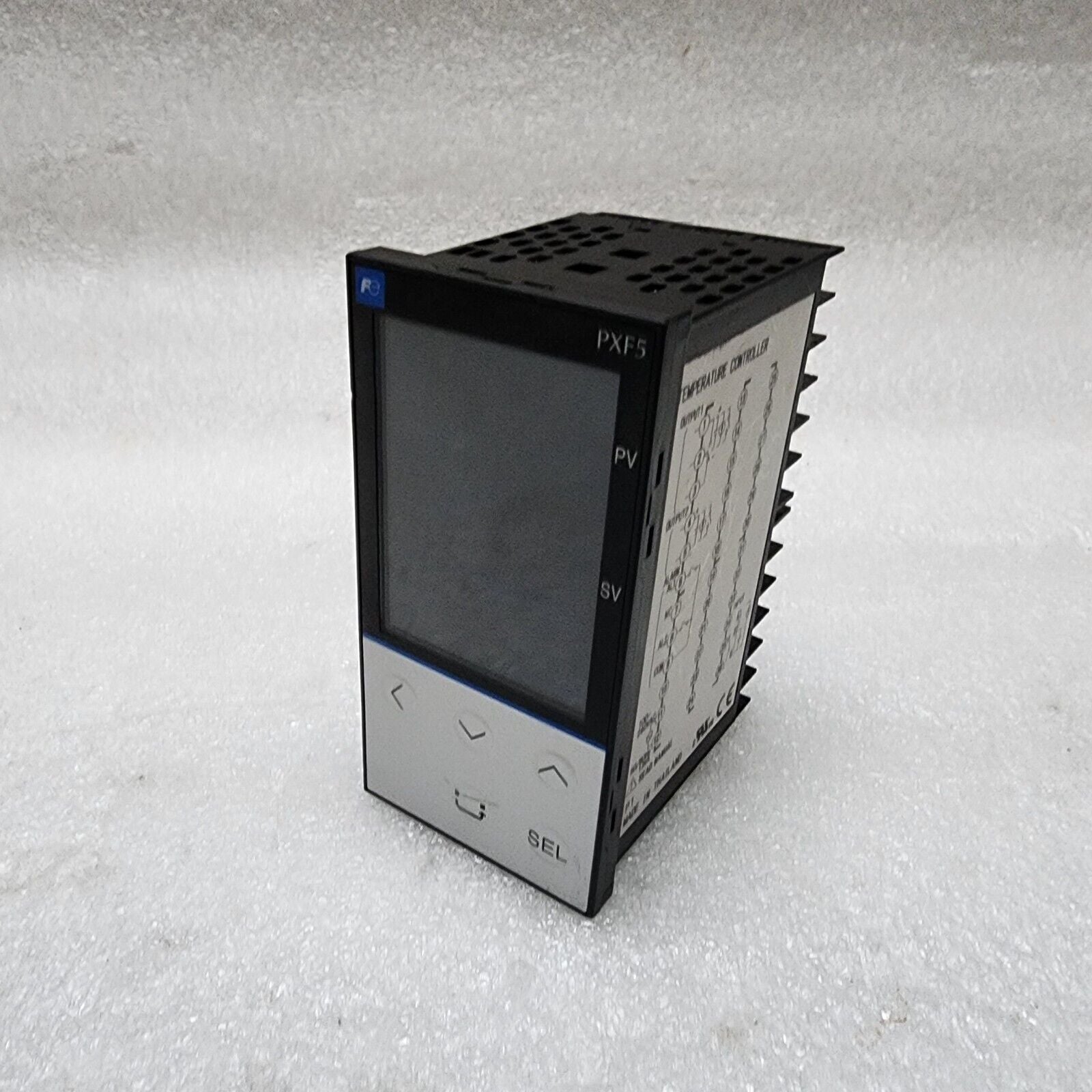 FUJI ELECTRIC PXF5ABA2-FVY00-P TEMPERATURE CONTROLLER 100-240VAC