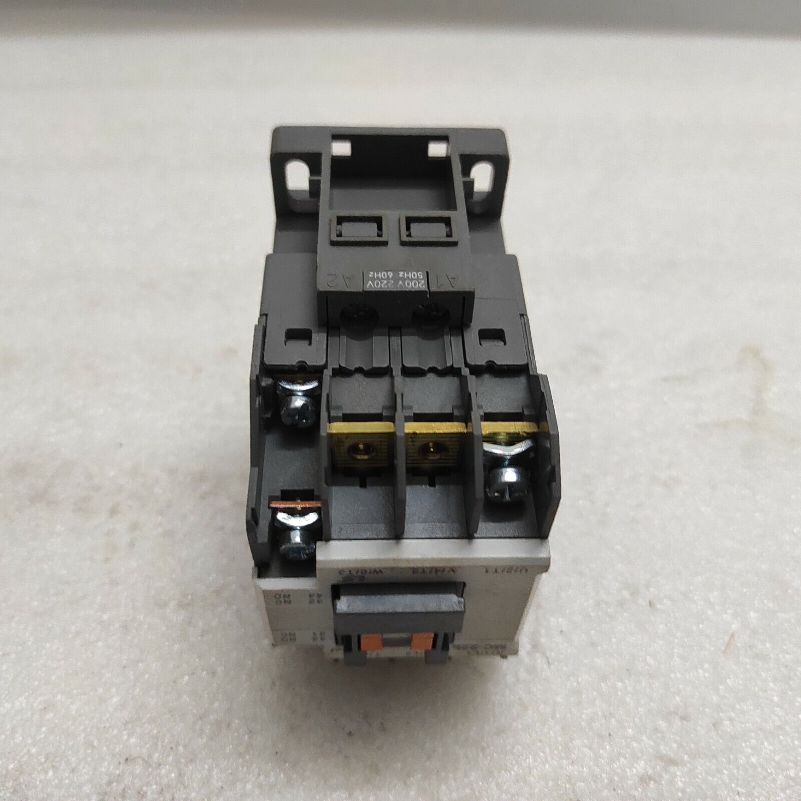 LS ELECTRIC MC-22B MAGNETIC CONTACTOR 22A COIL VOLTAGE 200-220V