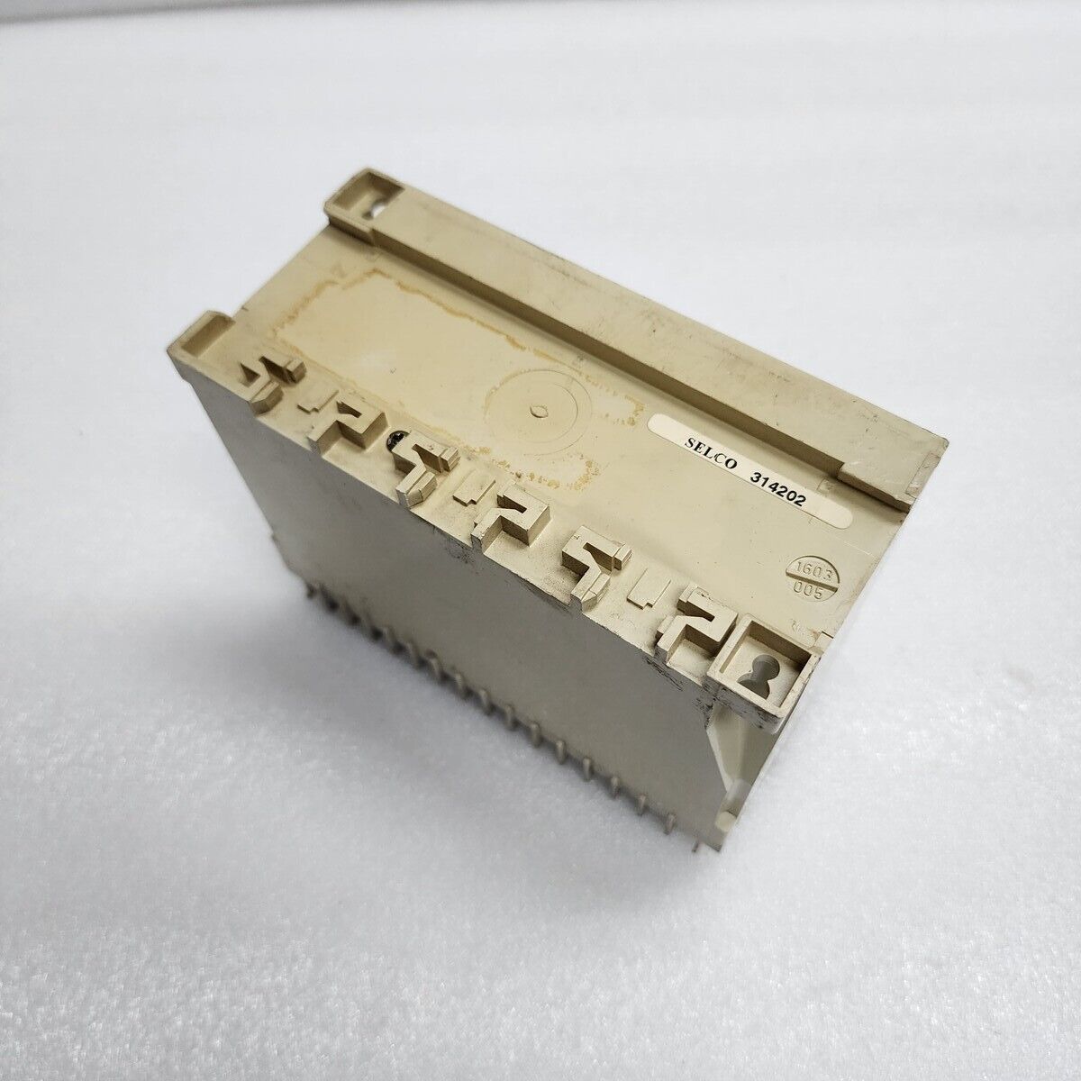 SELCO T4500-00 AUTO-SYNCHRONIZER 380-440V