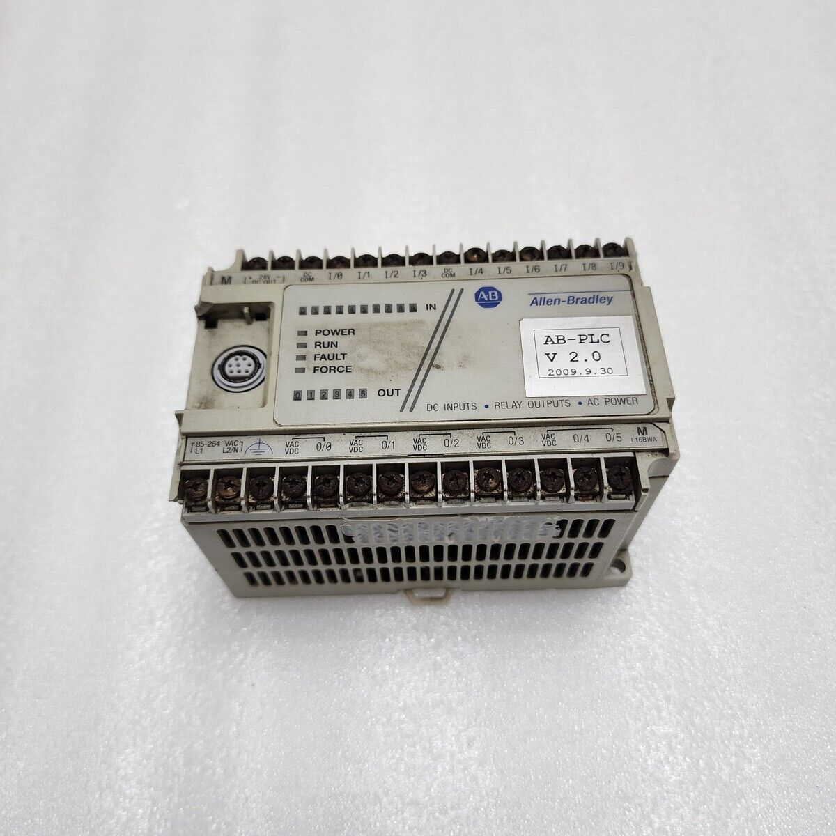 ALLEN BRADLEY CAT 1761-L16BWA SER E MICROLOGIX 1000 BODY DAMAGED