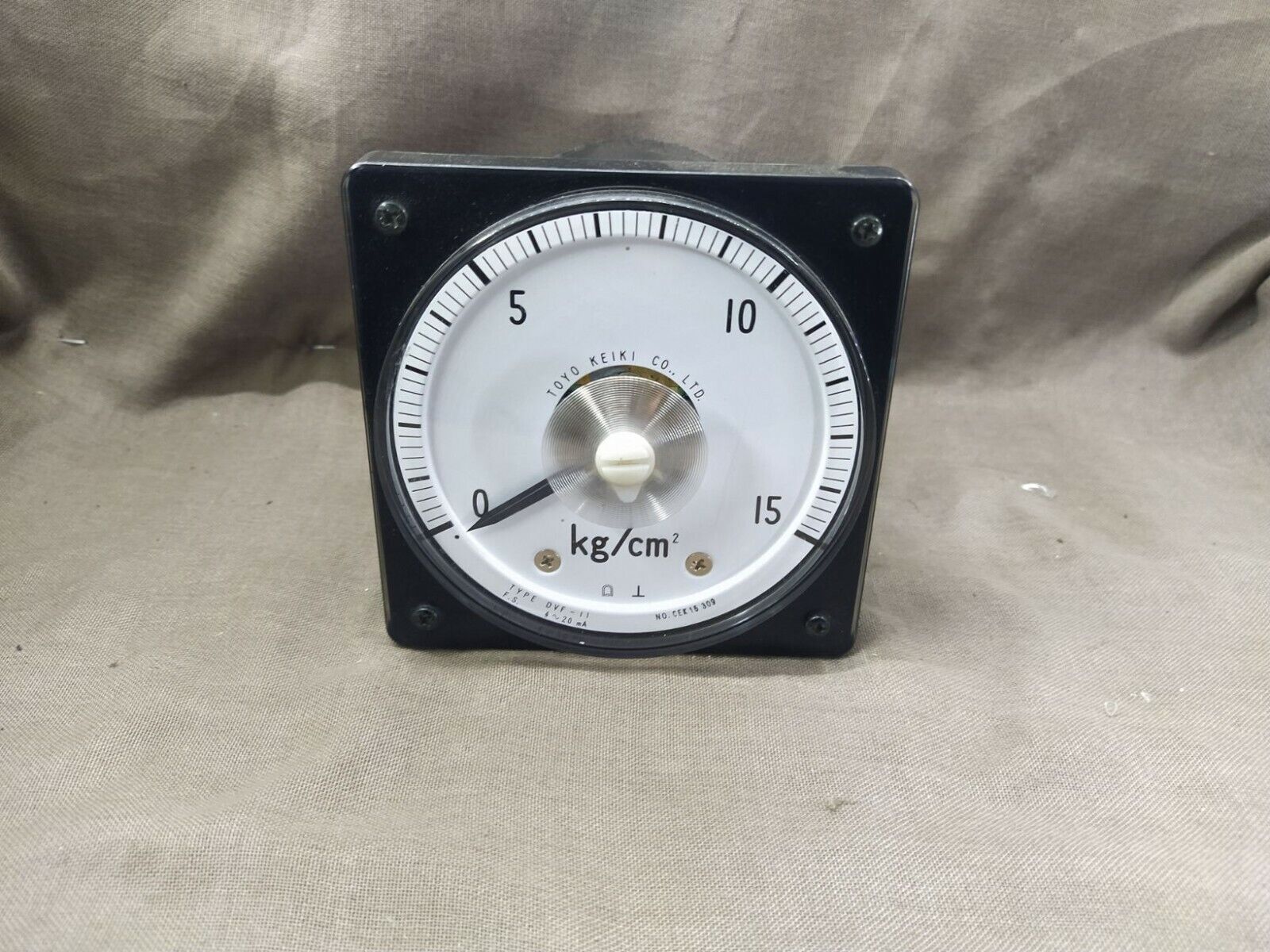 Toyo Keiki DVF-11 Pressure Indicator 0-15 kg/cm2