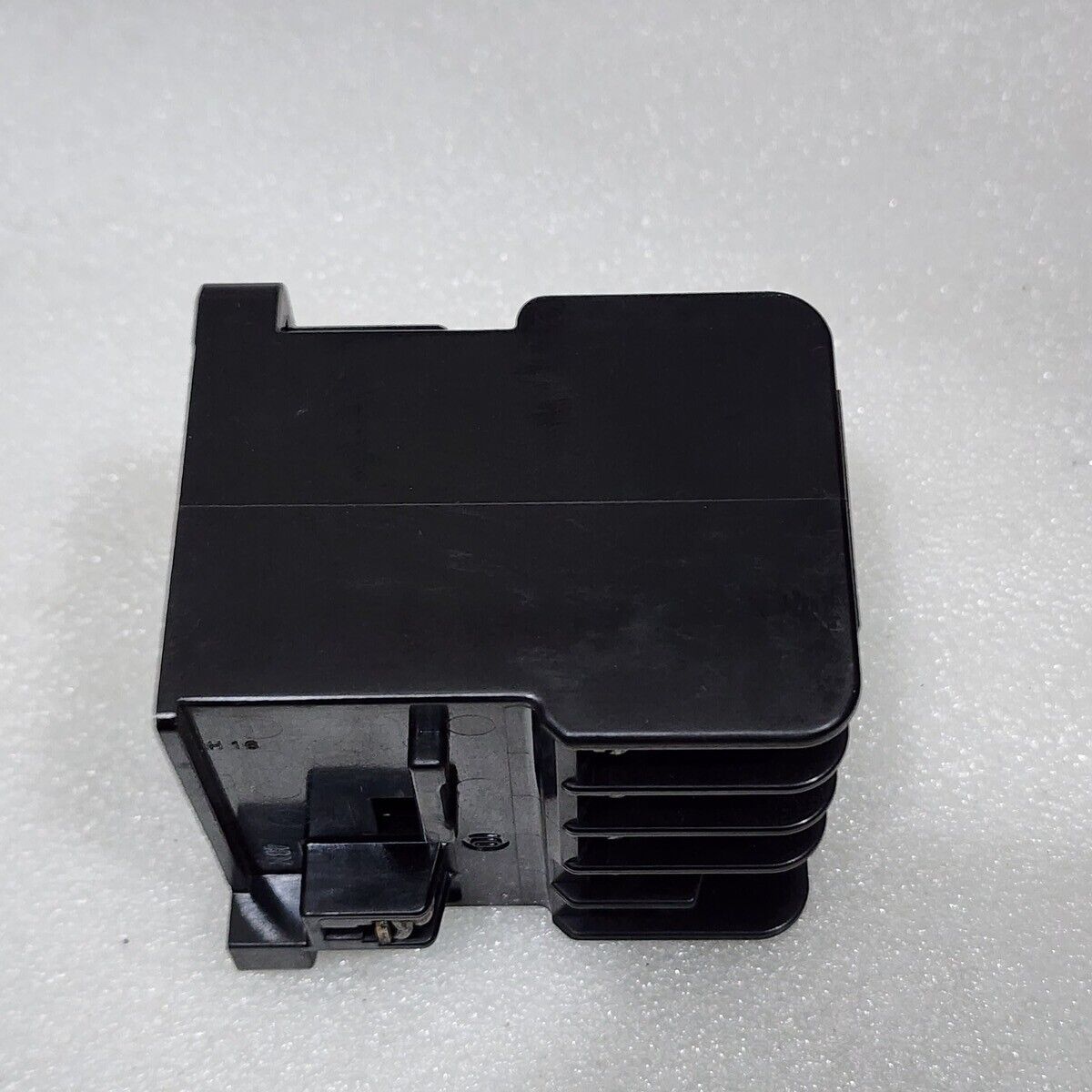 FUJI ELECTRIC SRC 3631-5-1 MAGNETIC CONTACTOR  COIL VOLTAGE 100-110V