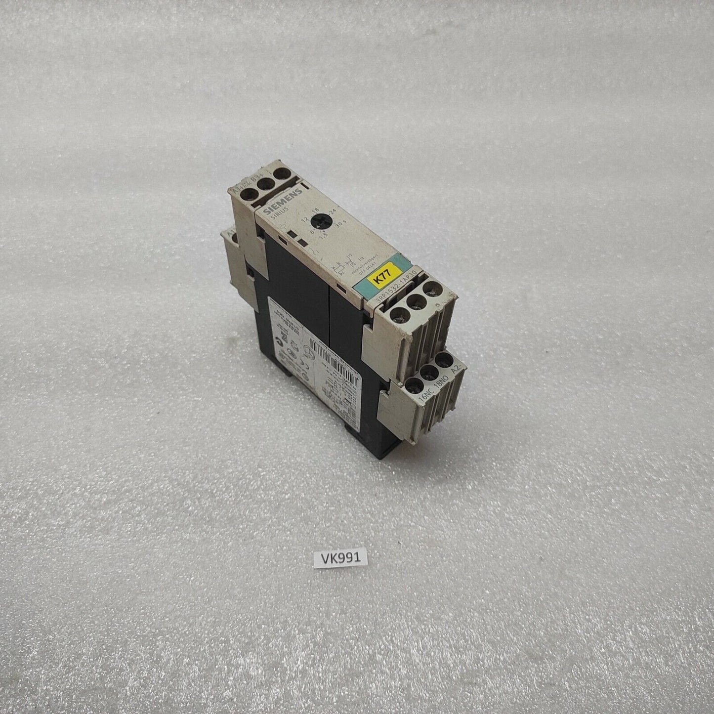 SIEMENS 3RP1532-1AP30 TIMER RELAY 24V