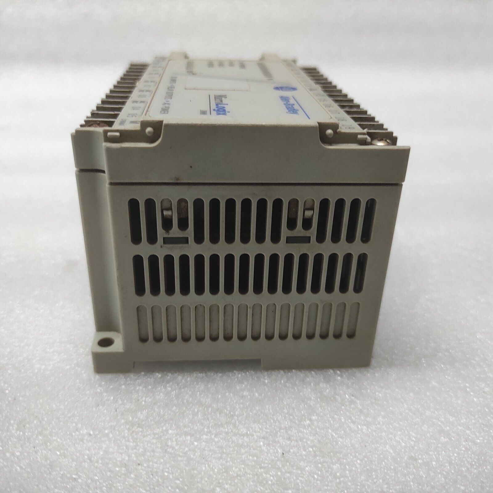 ALLEN BRADLEY MICROLOGIX 1000 CAT 1761-L16BWA DAMAGED