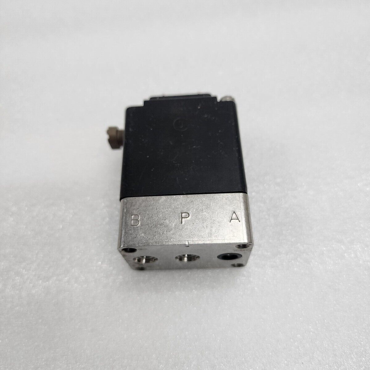 BURKERT 331/F 085 SOLENOID VALVE 24VDC