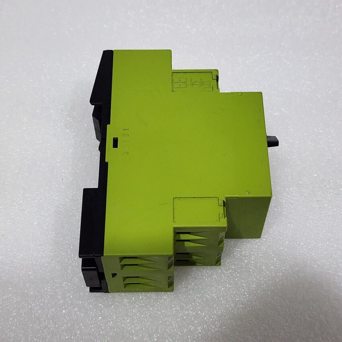 TELE OM 3 TIMER RELAY 12-240V