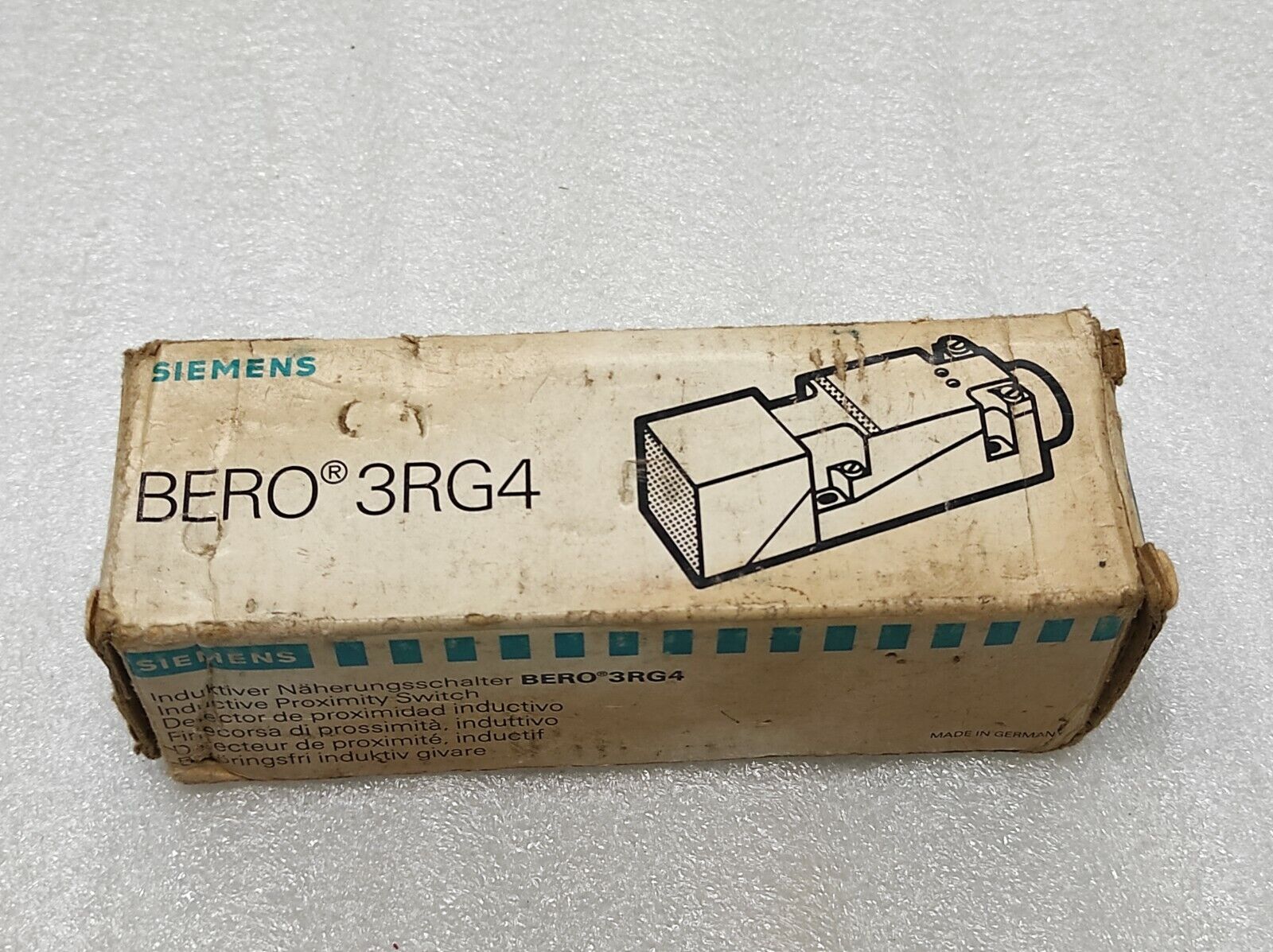 SIEMENS BERO 3RG4 INDUCTIVE SENSOR 3RG4031-6KD00 