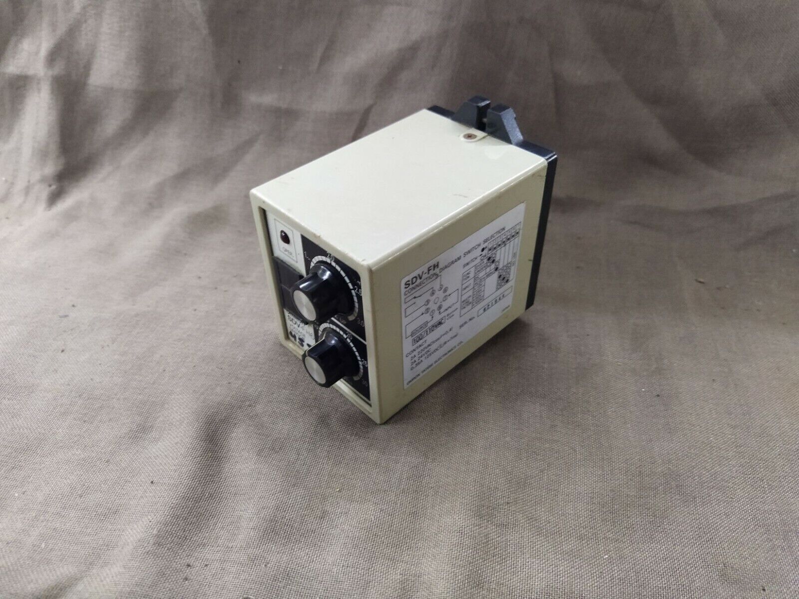 Omron SDV-FH6 Voltage Sensor 100-110V AC
